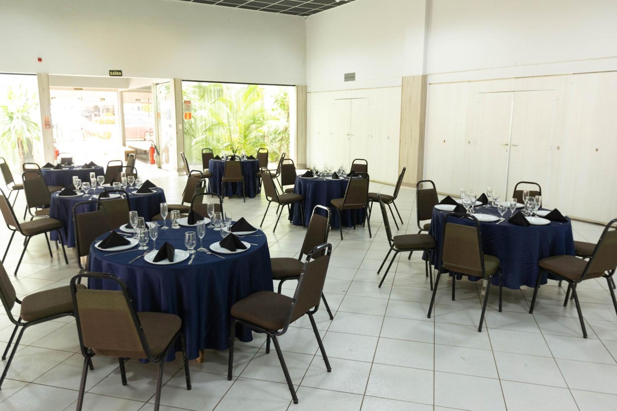 Hits Pantanal Aeroporto 3*