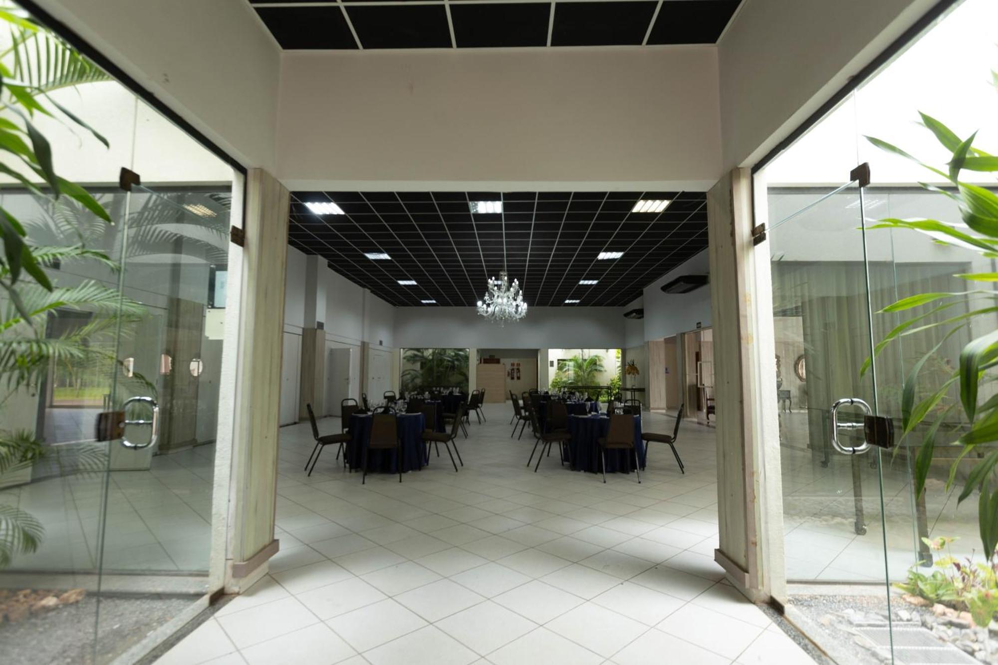 Hits Pantanal Aeroporto Hotel 3*