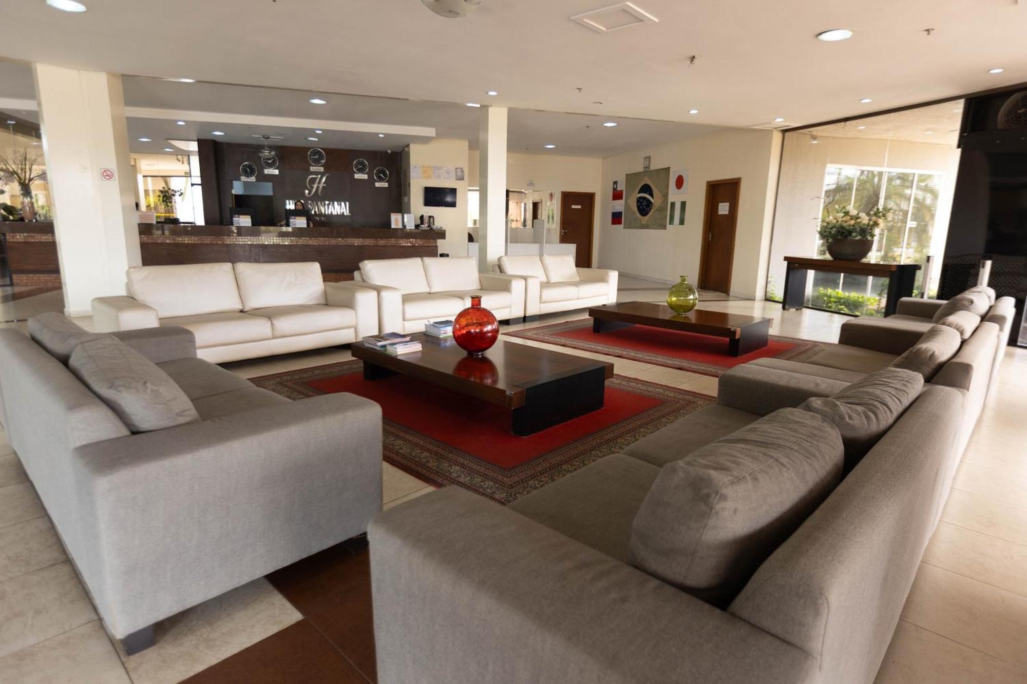 Hits Pantanal Aeroporto 3*